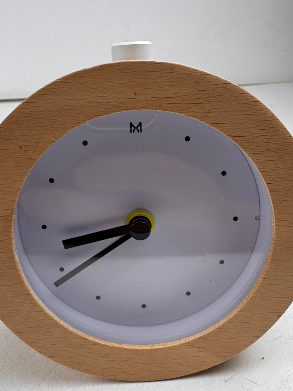 modern round wood desk alarm clock 3.75" battery operated scuff marks